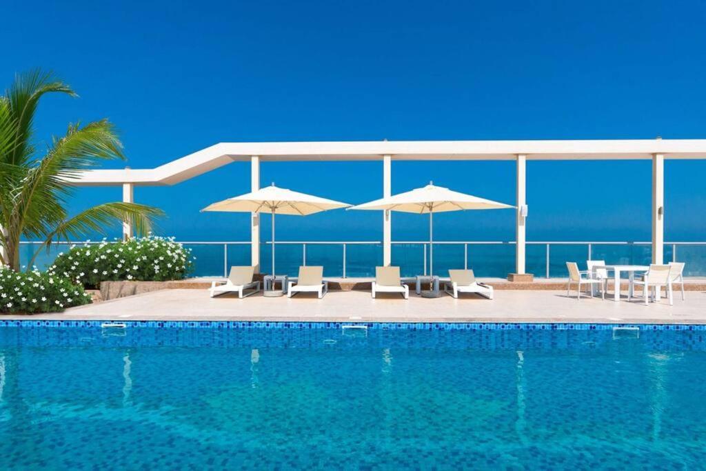 Ocean Whisper Ultra Luxe 1 Bedroom Apartment With A Private Beach - Al Marjan Island Ras al-Khaimah Bagian luar foto